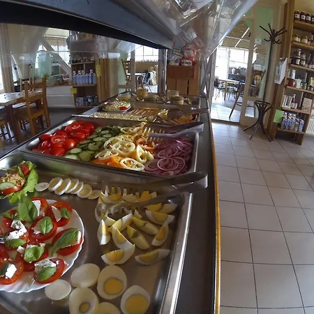 Guest house Zoldhaz Bio Panzio Gyenesdias