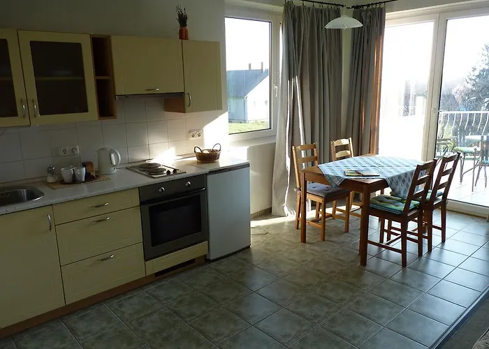 Zoldhaz Bio Panzio * גיינסדיאס